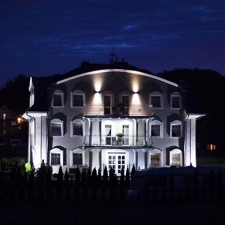 ريفال Villa Taan Royal المظهر الخارجي الصورة